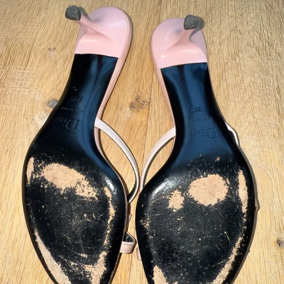 Dior Women's Blush Pink Bow Heels - Picture 5 of 6